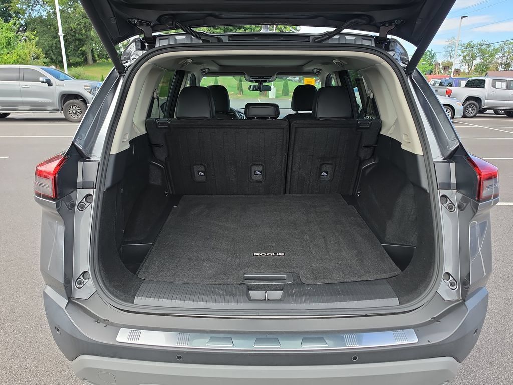 Used 2023 Nissan Rogue SV w/ SV Premium B Package AWD/4WD image 12