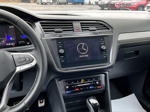 Used 2023 Volkswagen Tiguan SE R-Line image 6