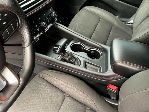 Used 2024 Dodge Durango GT AWD/4WD image 18