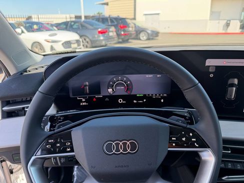 New 2026 Audi Q3 quattro 2.0T AWD/4WD image 16