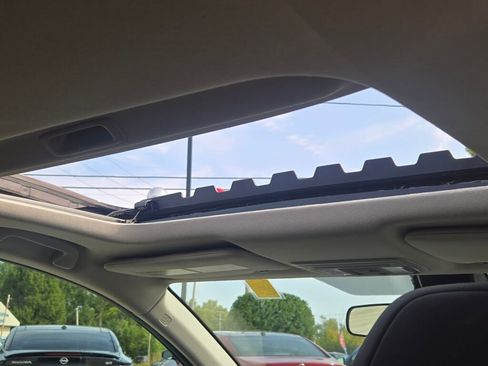 Used 2022 Honda HR-V EX image 11