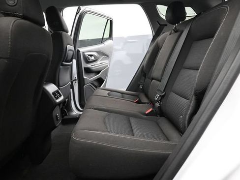 Used 2024 GMC Terrain SLE FWD image 18