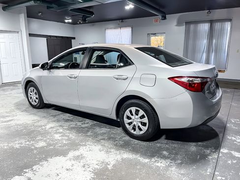 Used 2014 Toyota Corolla CE image 6