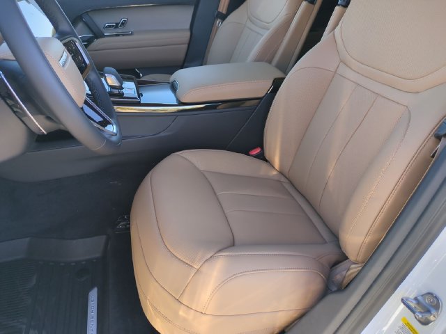New 2027 Land Rover Range Rover Sport SE AWD/4WD image 12