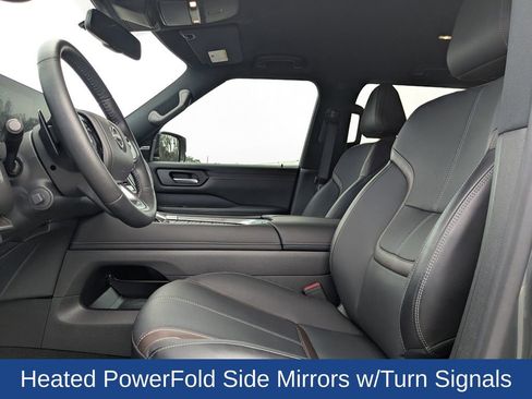 Used 2025 Nissan Armada SL image 22