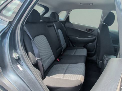 Used 2019 Hyundai Kona SE FWD image 34