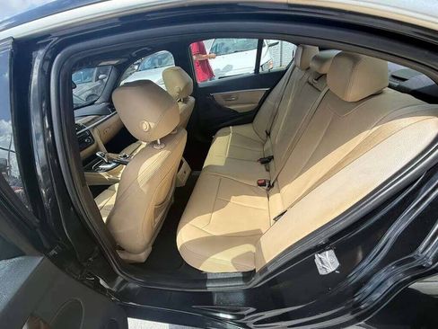 Used 2017 BMW 330i Sedan w/ Premium Package RWD image 16