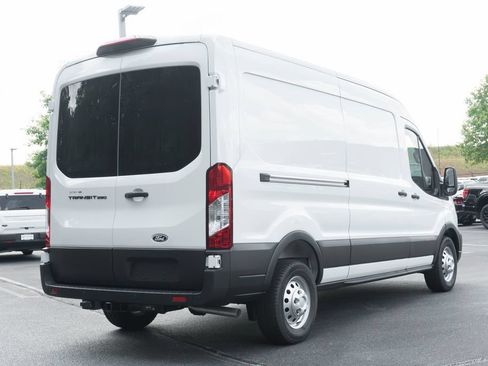 New 2026 Ford Transit 250 148 Medium Roof RWD image 8
