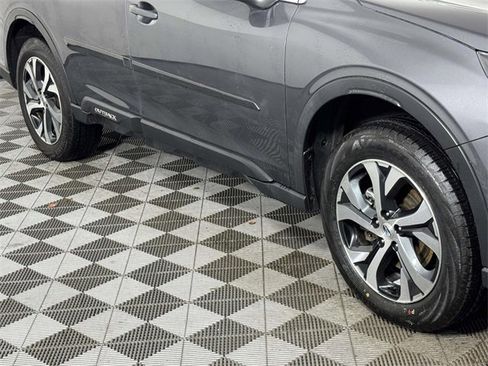 Used 2022 Subaru Outback Limited image 12