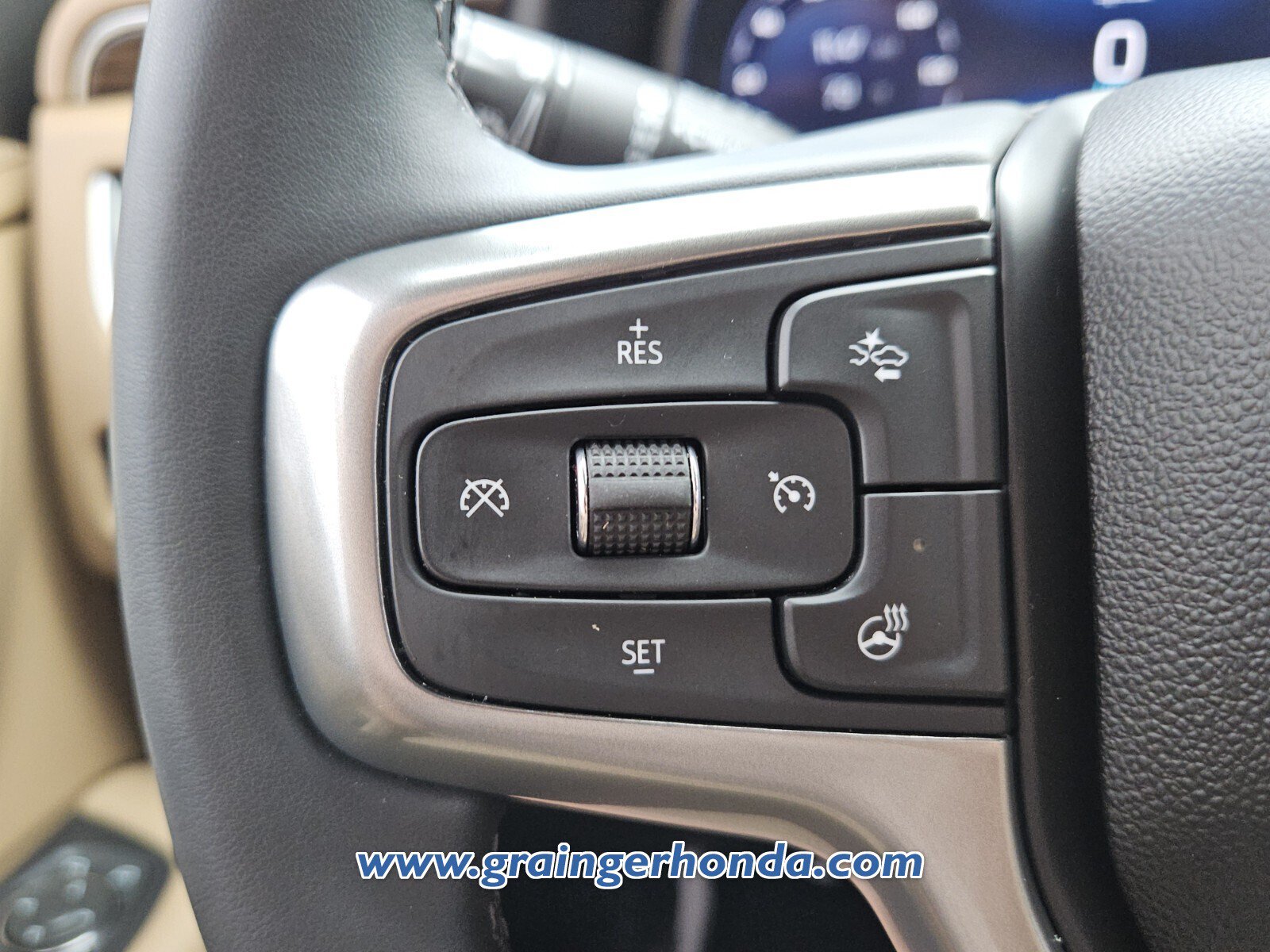 Used 2023 Chevrolet Tahoe Premier AWD/4WD image 19
