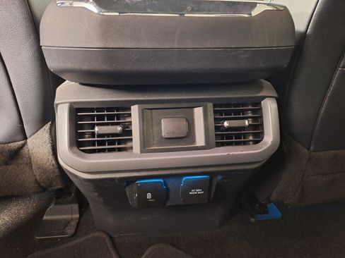 Used 2023 Ford F150 Lariat RWD image 10