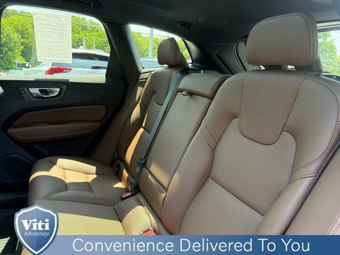 Certified 2023 Volvo XC60 B5 Plus w/ Climate Package AWD/4WD image 22