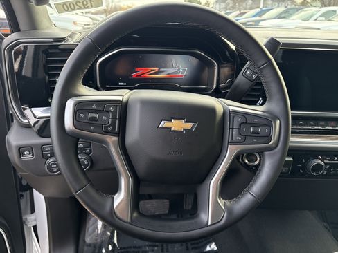 New 2025 Chevrolet Silverado 1500 LT w/ Z71 Off-Road Package AWD/4WD image 17