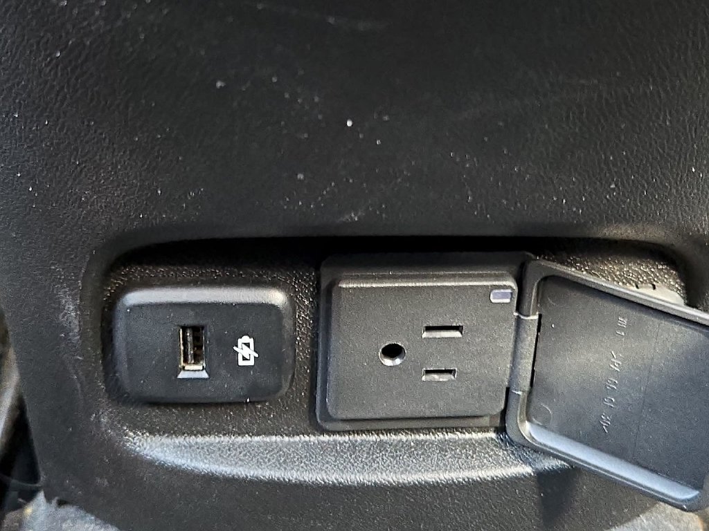 Used 2024 Chevrolet Malibu LT FWD image 10