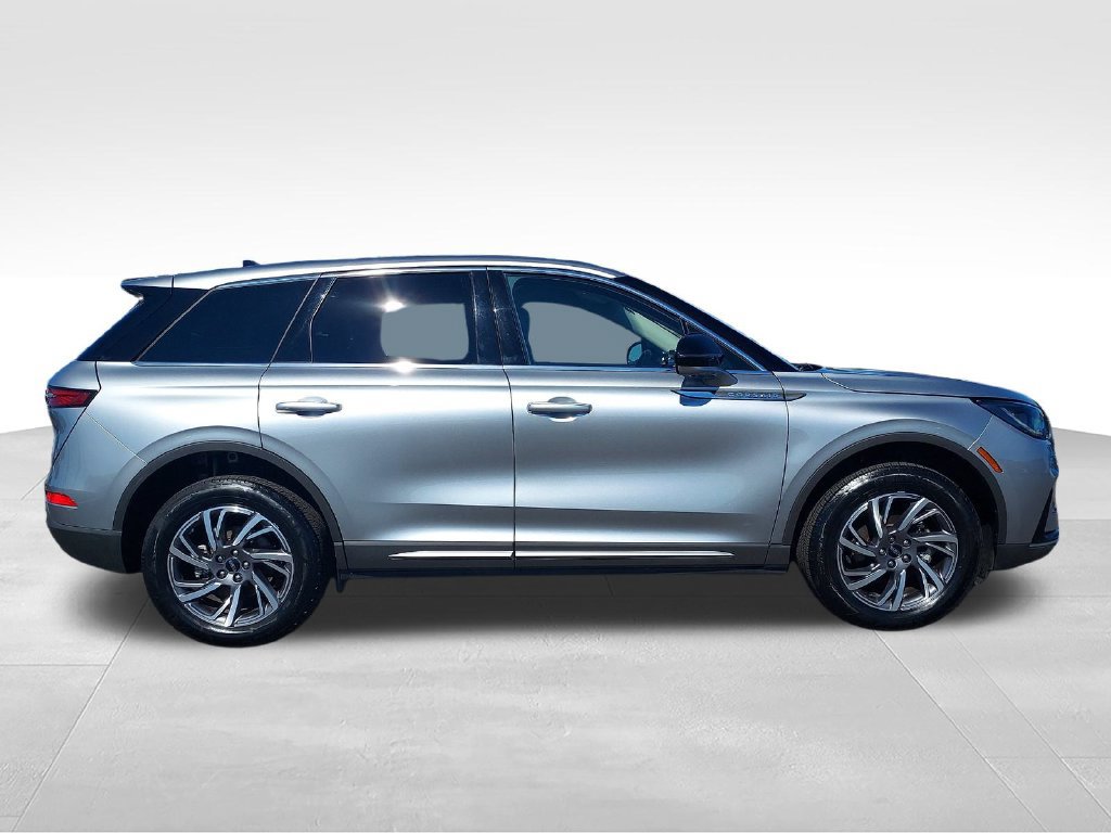 Used 2024 Lincoln Corsair AWD w/ Equipment Group 101A image 6