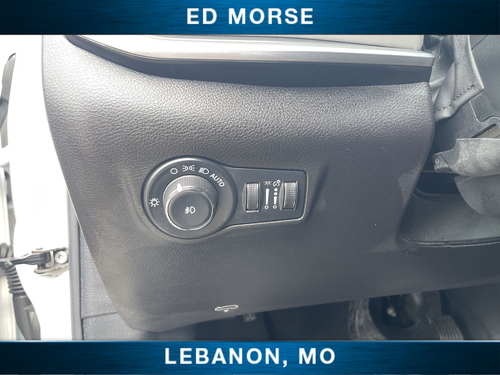 Used 2025 Jeep Compass Limited AWD/4WD image 17
