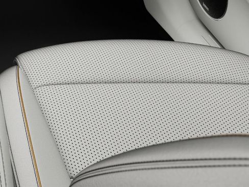 New 2025 Genesis Electrified GV70 Advanced w/ Prestige Package image 16