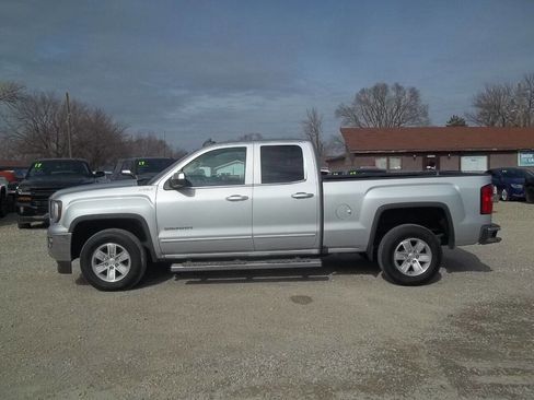 Used 2018 GMC Sierra 1500 SLE image 1