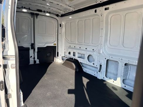 New 2026 Ford Transit 250 148 Medium Roof image 17