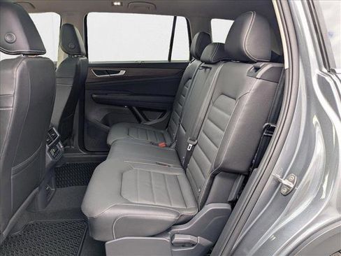 New 2025 Volkswagen Atlas SEL image 17
