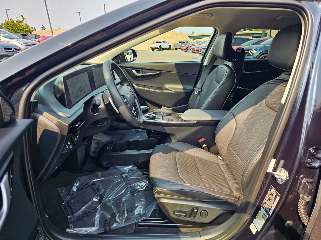 Certified 2024 Kia EV6 Wind AWD/4WD image 20