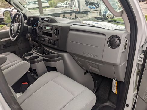 New 2025 Ford E-350 and Econoline 350 Super Duty w/ Power Equipment Group image 34