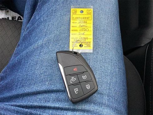 Used 2024 GMC Sierra 1500 SLE w/ Preferred Package image 31