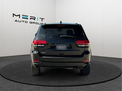 Used 2020 Jeep Grand Cherokee Altitude RWD image 8
