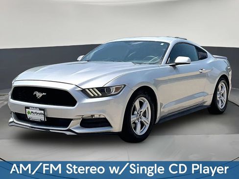 Used 2016 Ford Mustang Coupe RWD image 3