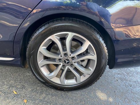 Used 2018 Mercedes-Benz C 300 Sedan image 18