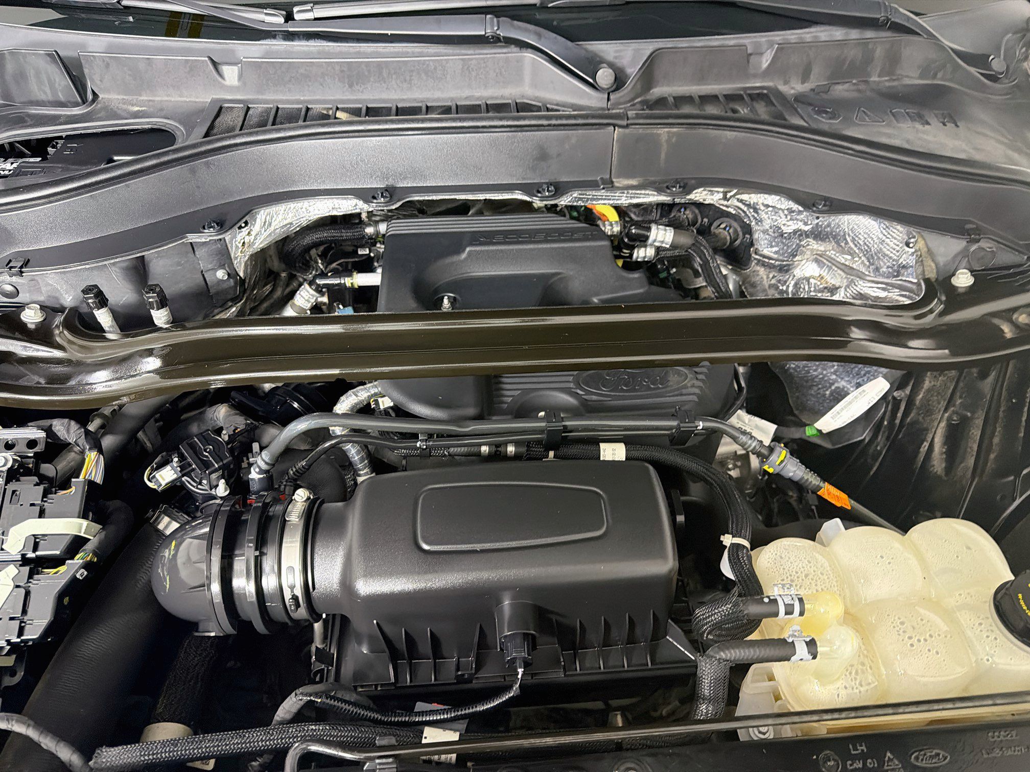 Used 2020 Ford Explorer Limited RWD image 34