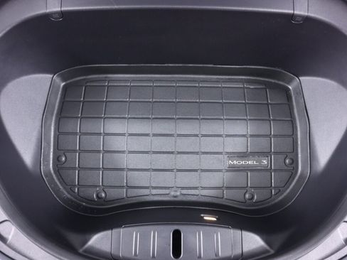 Used 2018 Tesla Model 3 Long Range RWD image 40