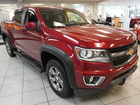 Used 2018 Chevrolet Colorado Z71 AWD/4WD image 13
