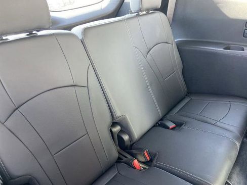 Used 2021 Buick Enclave Avenir w/ Avenir Technology Package image 24