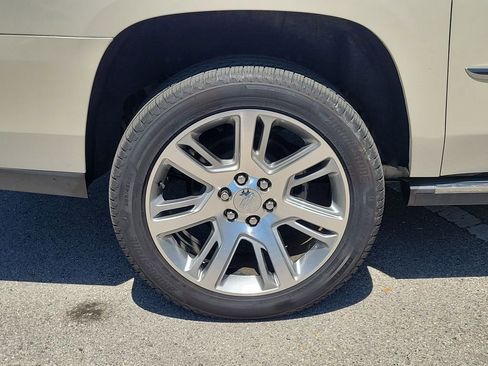 Used 2015 Cadillac Escalade ESV Premium RWD image 12