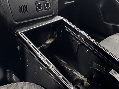 Used 2016 Ford Taurus Police Interceptor FWD image 16