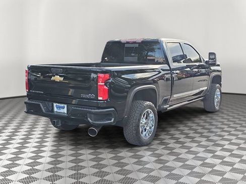 Used 2024 Chevrolet Silverado 2500 High Country w/ High Country Premium Package AWD/4WD image 6