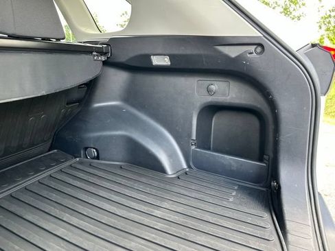 Used 2019 Toyota RAV4 XLE w/ Convenience Package AWD/4WD image 51