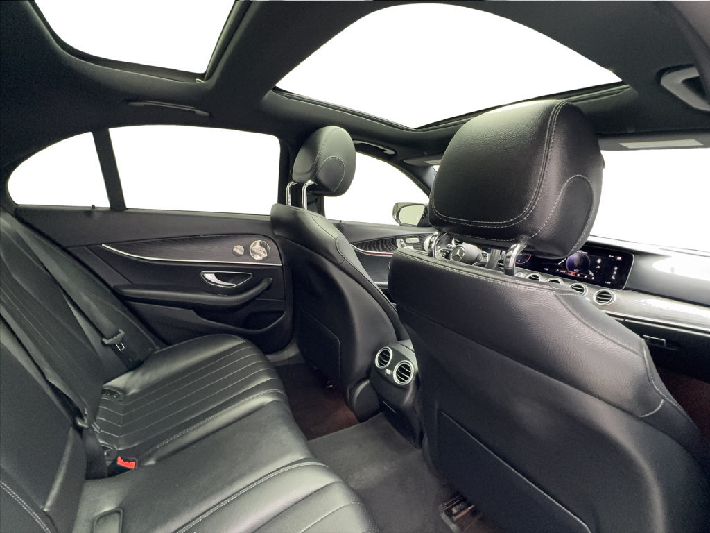 Used 2022 Mercedes-Benz E 350 Sedan image 29