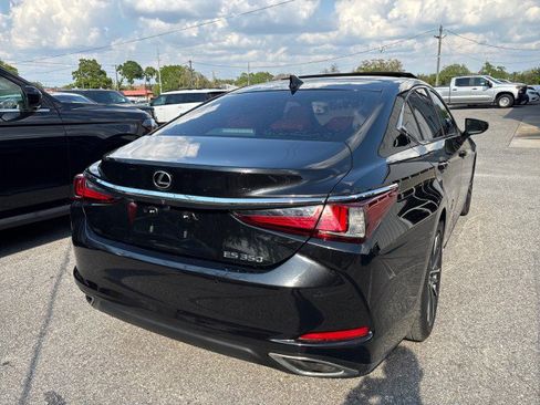 Used 2022 Lexus ES 350 w/ Premium Package image 9
