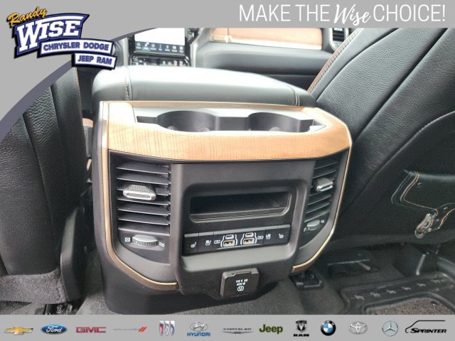 Used 2023 RAM 1500 Limited w/ Body-Colour Bumper Group AWD/4WD image 15