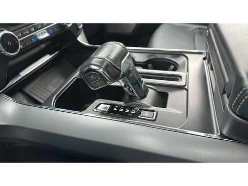 Used 2022 Ford F150 Lariat w/ Equipment Group 502A High AWD/4WD image 17