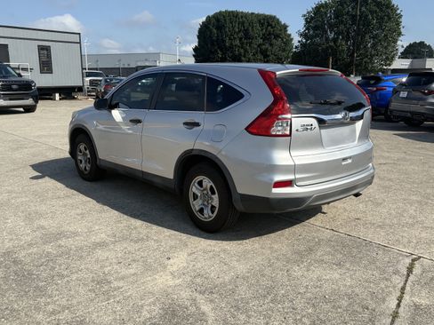 Used 2016 Honda CR-V LX image 3
