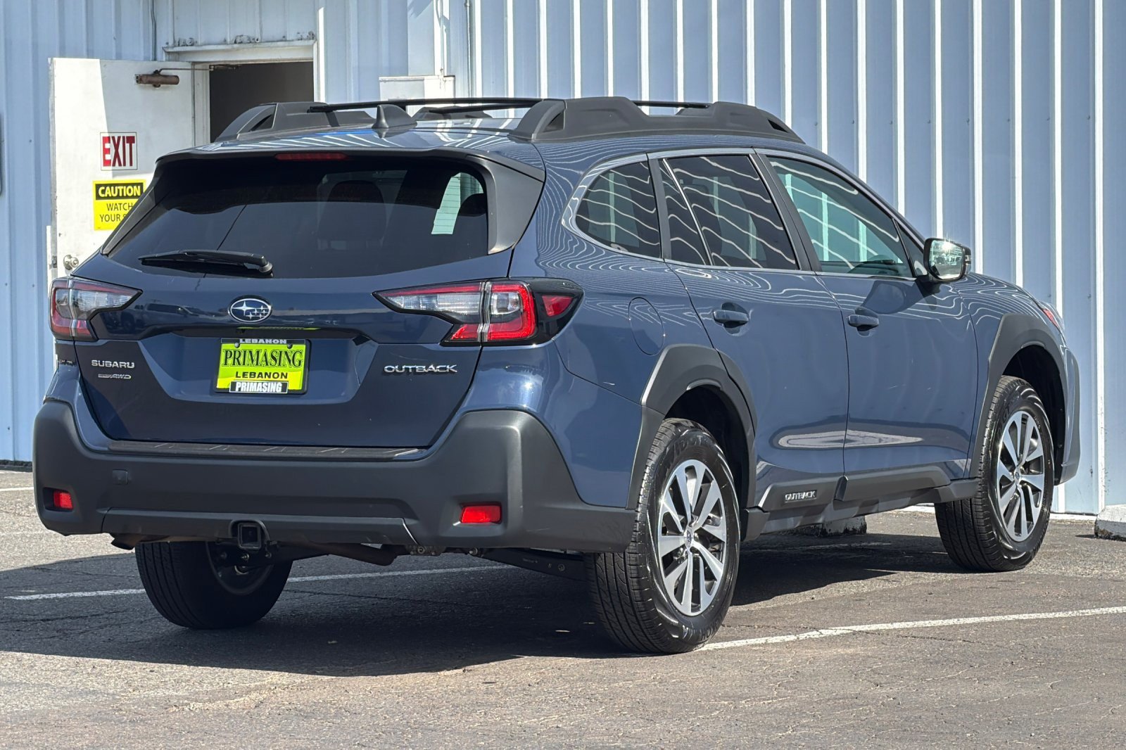 Used 2025 Subaru Outback Premium AWD/4WD image 4