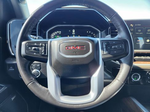 Used 2023 GMC Sierra 1500 SLT AWD/4WD image 18