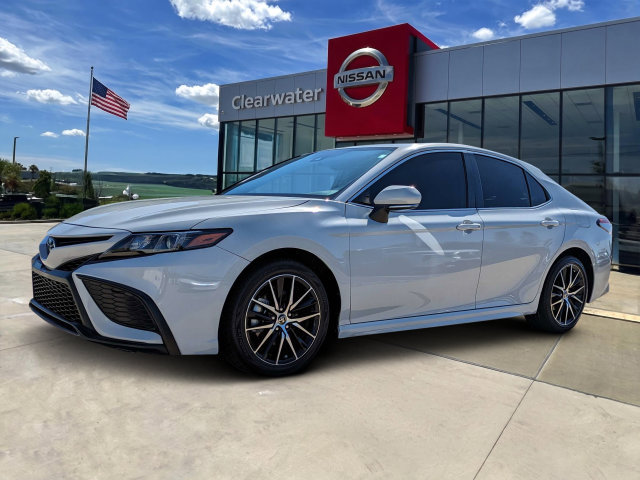 Used 2023 Toyota Camry SE FWD image 8