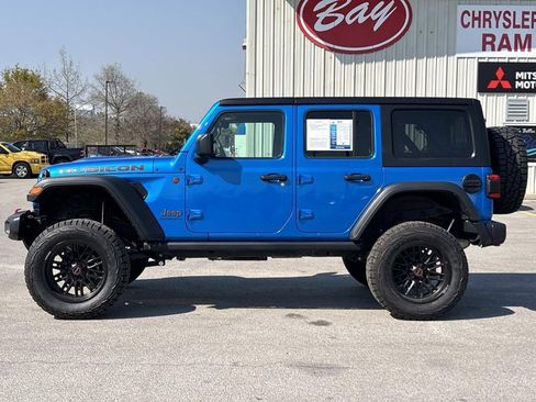 Used 2025 Jeep Wrangler Unlimited Rubicon image 17