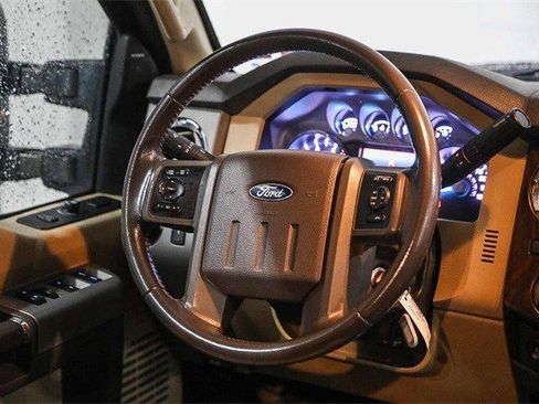 Used 2016 Ford F350 Lariat w/ Lariat Interior Package image 15
