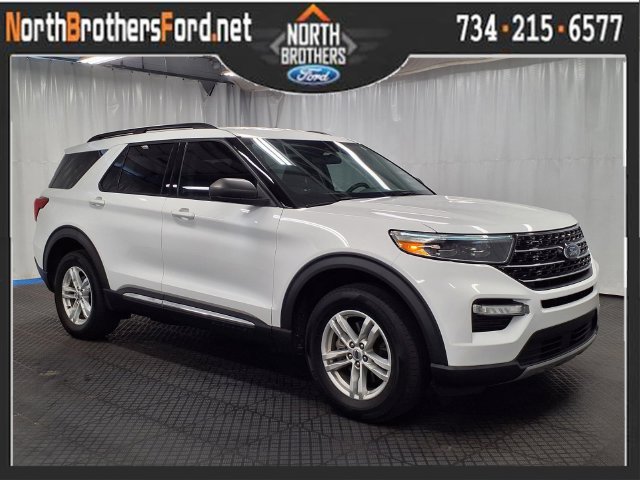 Used 2021 Ford Explorer XLT w/ Equipment Group 202A AWD/4WD image 1