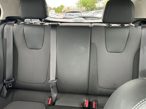 Used 2025 Buick Encore GX Preferred FWD image 33